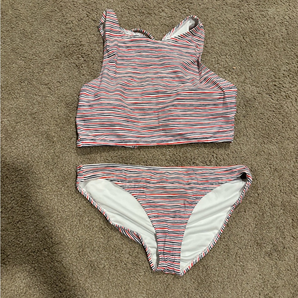 Gap two piece
